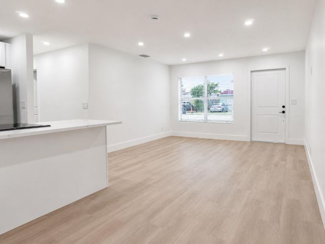 2013 Longwood Road, West Palm Beach, FL 33409