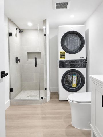 2013 Longwood Road, West Palm Beach, FL 33409