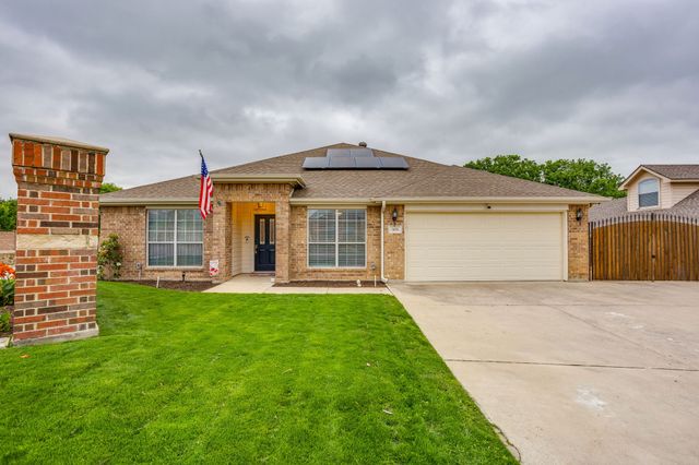 1420 Heidi Court, White Settlement, TX 76108