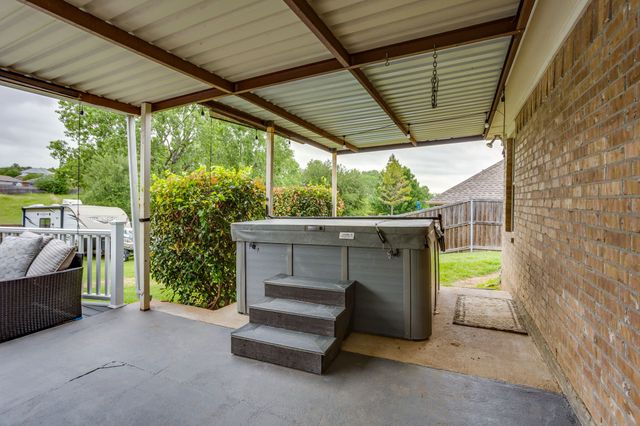1420 Heidi Court, White Settlement, TX 76108