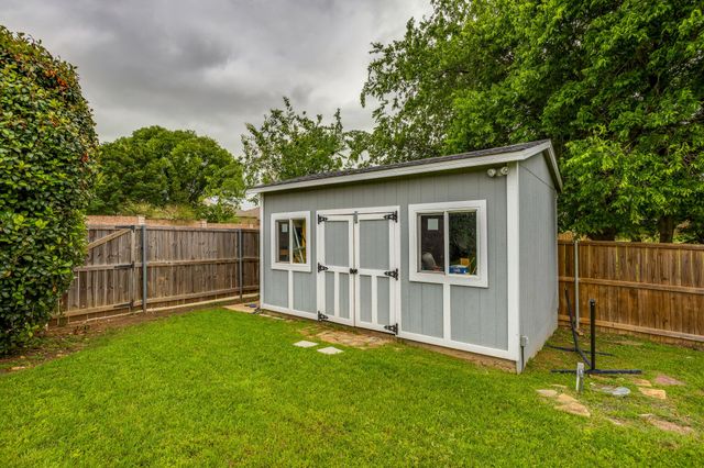 1420 Heidi Court, White Settlement, TX 76108