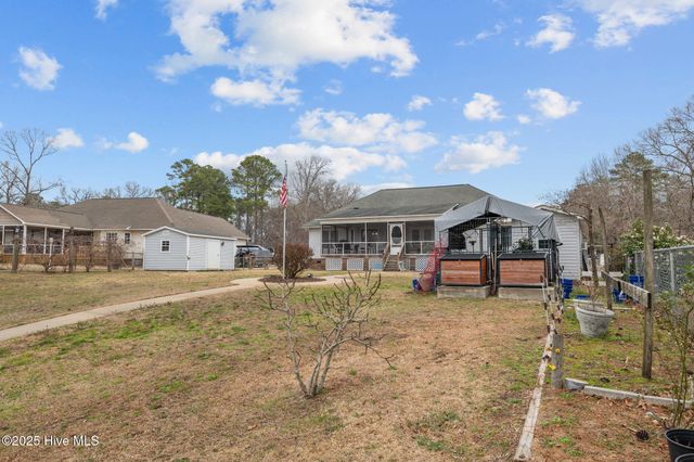 108 Arbor Drive, Washington, NC 27889
