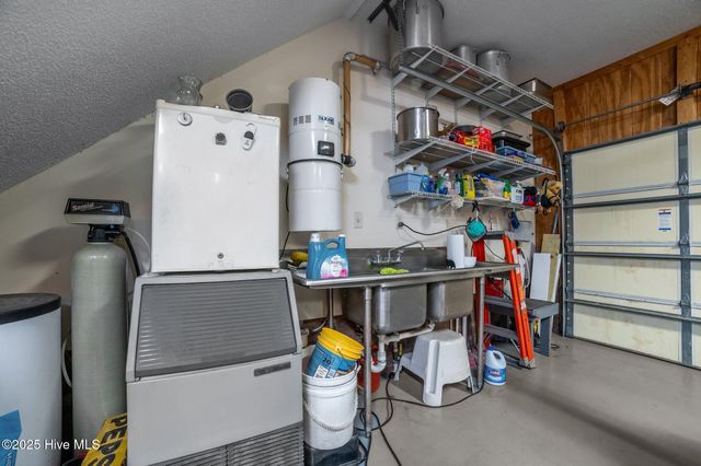 108 Arbor Drive, Washington, NC 27889