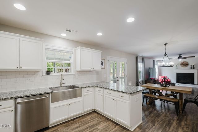 455 Damascus Church Road, Chapel Hill, NC 27516