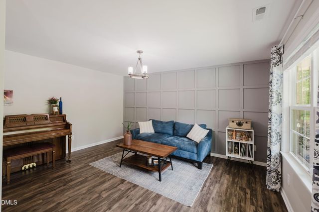 455 Damascus Church Road, Chapel Hill, NC 27516