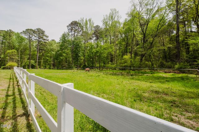 455 Damascus Church Road, Chapel Hill, NC 27516