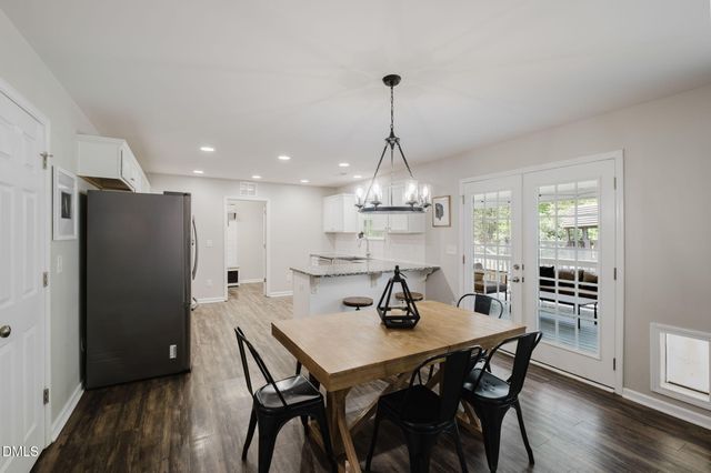 455 Damascus Church Road, Chapel Hill, NC 27516