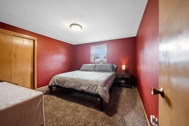 741 PARKVIEW ROAD, Green Bay, WI 54304