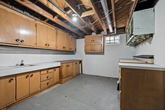 741 PARKVIEW ROAD, Green Bay, WI 54304