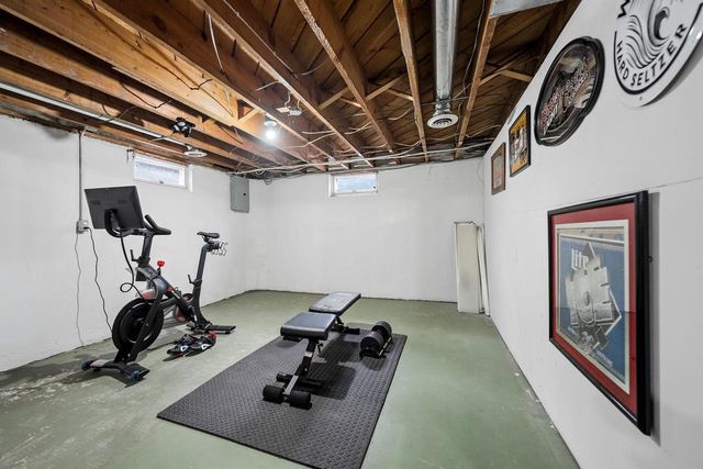 741 PARKVIEW ROAD, Green Bay, WI 54304