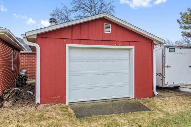 741 PARKVIEW ROAD, Green Bay, WI 54304