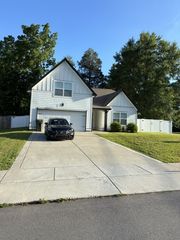 1015 Shaylee Dr, Springfield, TN 37172