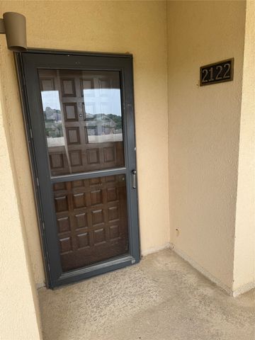 2122 Reflection Bay Drive, Arlington, TX 76013