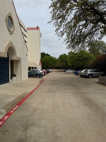 2122 Reflection Bay Drive, Arlington, TX 76013