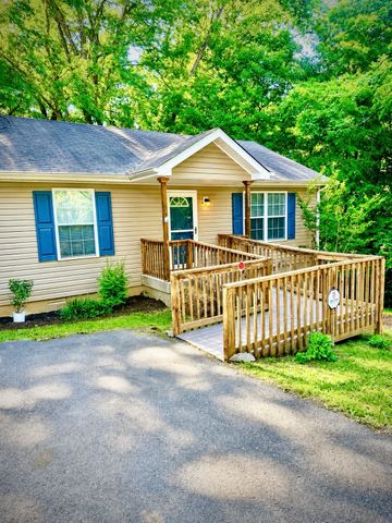 168 Inglewood Dr, Clarksville, TN 37040