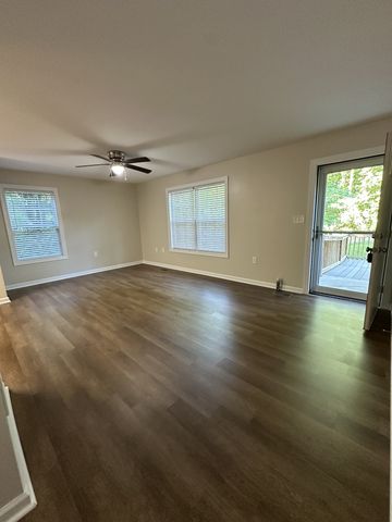 168 Inglewood Dr, Clarksville, TN 37040
