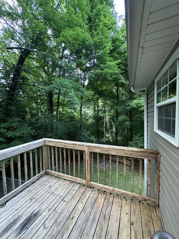 168 Inglewood Dr, Clarksville, TN 37040