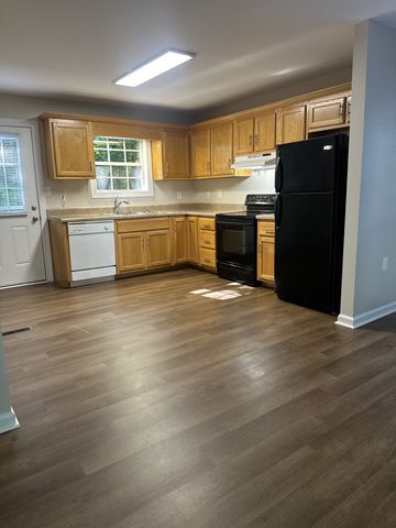 168 Inglewood Dr, Clarksville, TN 37040