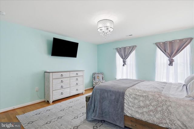 1212 ODEN ST, Front Royal, VA 22630