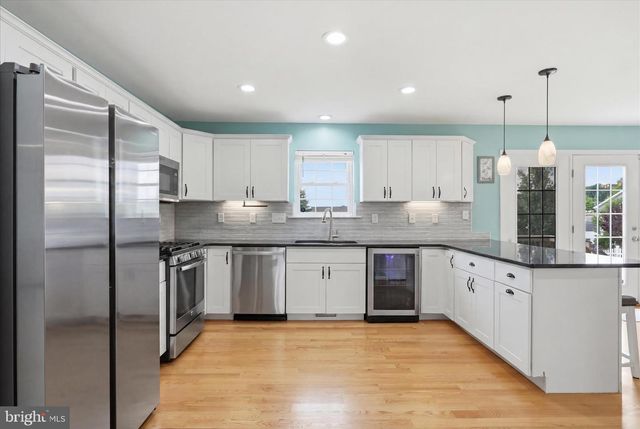 1212 ODEN ST, Front Royal, VA 22630