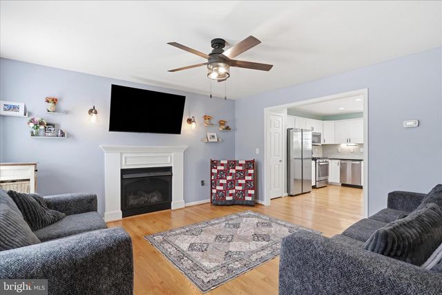 1212 ODEN ST, Front Royal, VA 22630