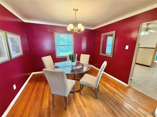 11606 Doris Drive, St Louis, MO 63138