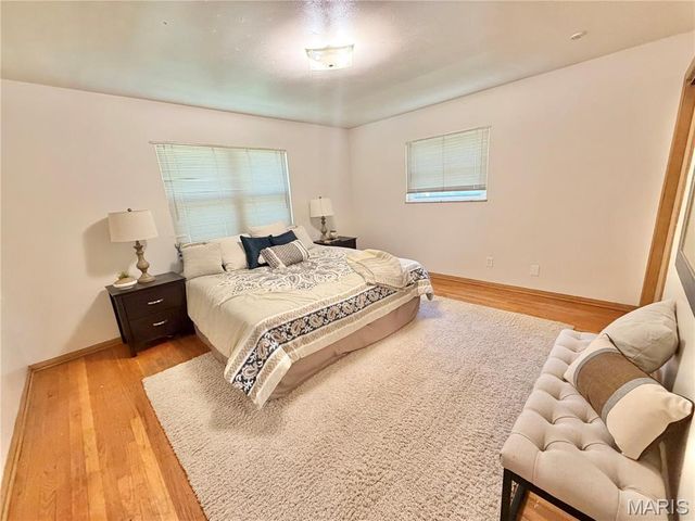 11606 Doris Drive, St Louis, MO 63138