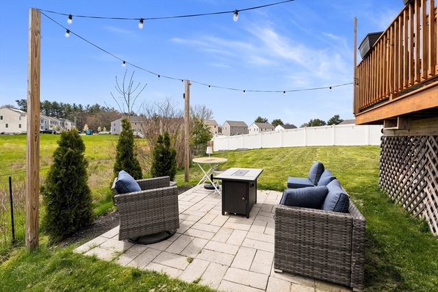 85 Prattown Lane, Bridgewater, MA 02324