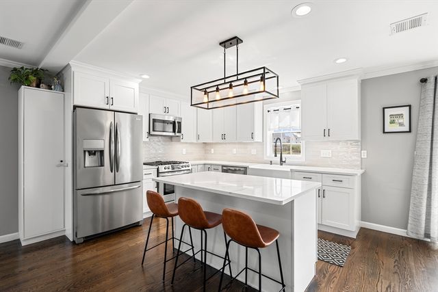 85 Prattown Lane, Bridgewater, MA 02324