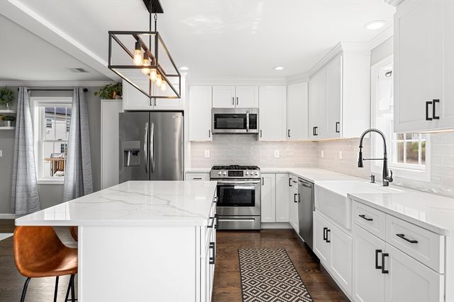 85 Prattown Lane, Bridgewater, MA 02324