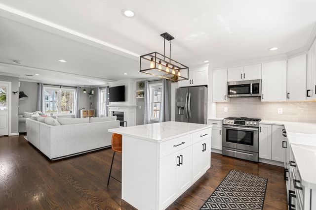 85 Prattown Lane, Bridgewater, MA 02324