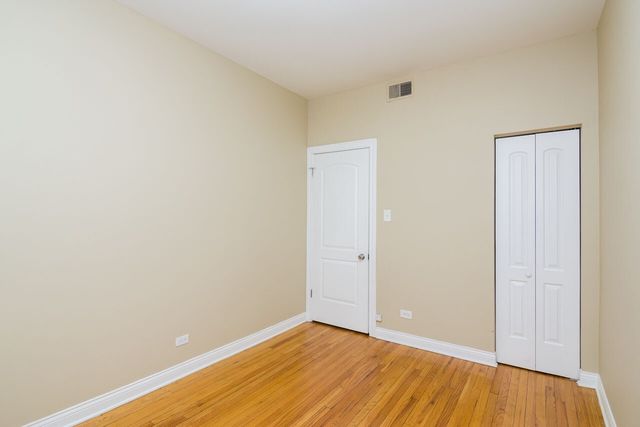2344 N KENNETH Avenue 3E, Chicago, IL 60639