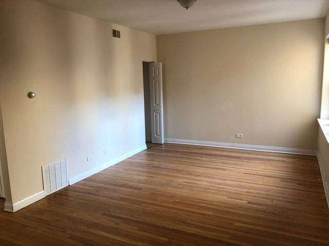 2344 N KENNETH Avenue 3E, Chicago, IL 60639