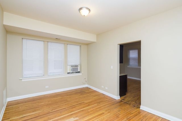 2344 N KENNETH Avenue 3E, Chicago, IL 60639