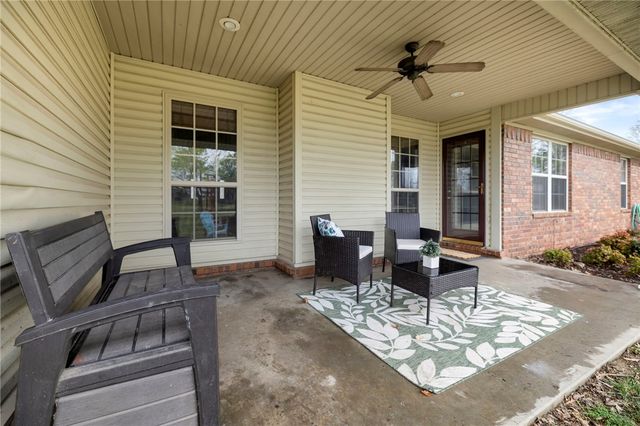 3472 Grapevine Drive, Springdale, AR 72762