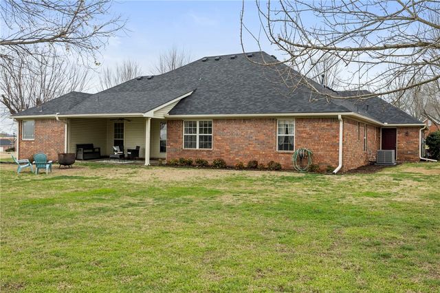 3472 Grapevine Drive, Springdale, AR 72762