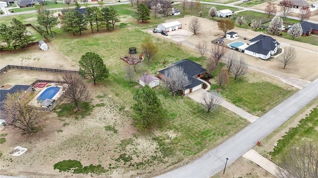 3472 Grapevine Drive, Springdale, AR 72762