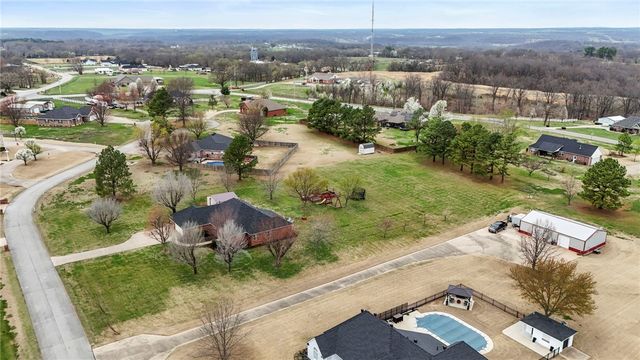 3472 Grapevine Drive, Springdale, AR 72762
