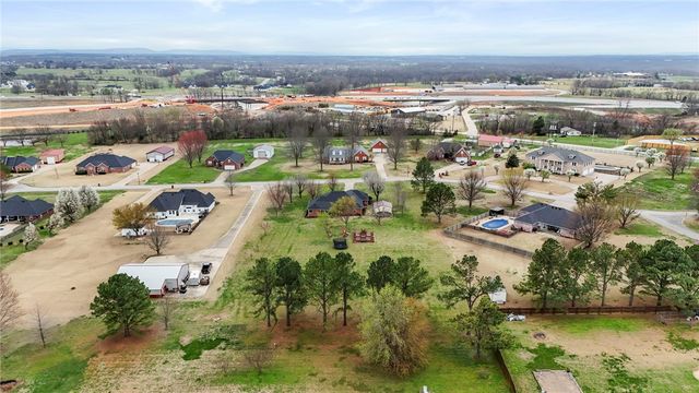 3472 Grapevine Drive, Springdale, AR 72762