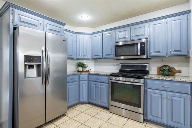 3472 Grapevine Drive, Springdale, AR 72762