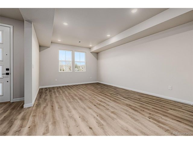 2889 E 103rd Dr, Thornton, CO 80229