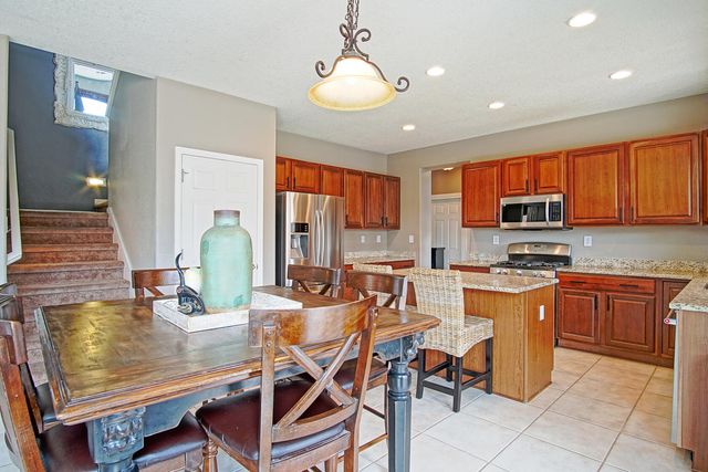 101 Paseo Vista Loop NE, Albuquerque, NM 87124