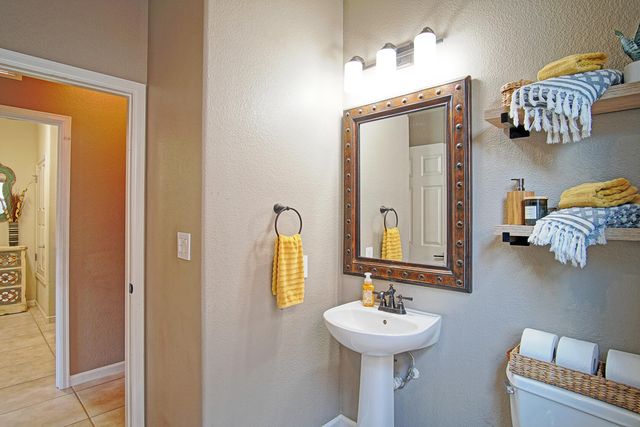 101 Paseo Vista Loop NE, Albuquerque, NM 87124