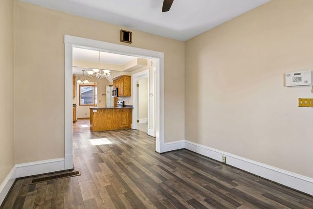 607 Simpson Street, Saint Paul, MN 55104