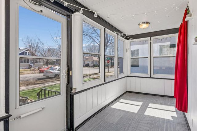 607 Simpson Street, Saint Paul, MN 55104