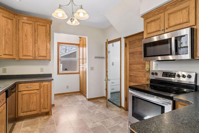 607 Simpson Street, Saint Paul, MN 55104