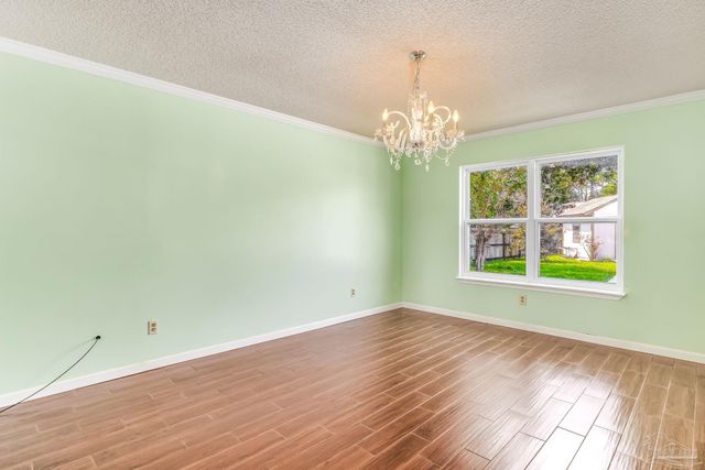 521 Quail Nest Ln, Pensacola, FL 32514