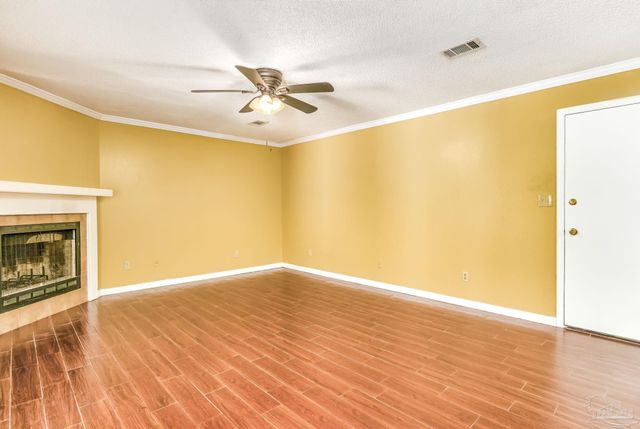 521 Quail Nest Ln, Pensacola, FL 32514