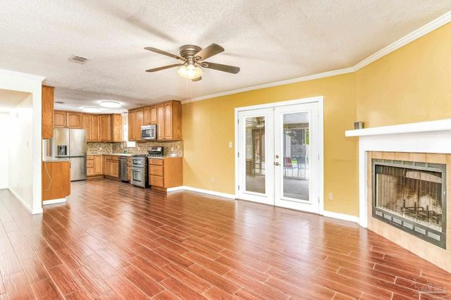 521 Quail Nest Ln, Pensacola, FL 32514