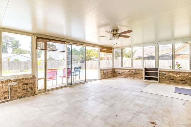 521 Quail Nest Ln, Pensacola, FL 32514